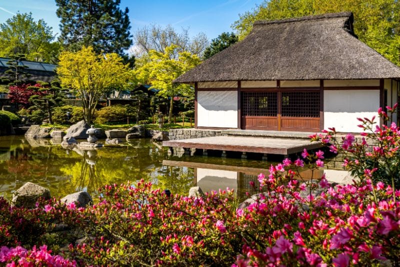 Das japanische Teehaus im Park Planten un Blomen in Hamburg