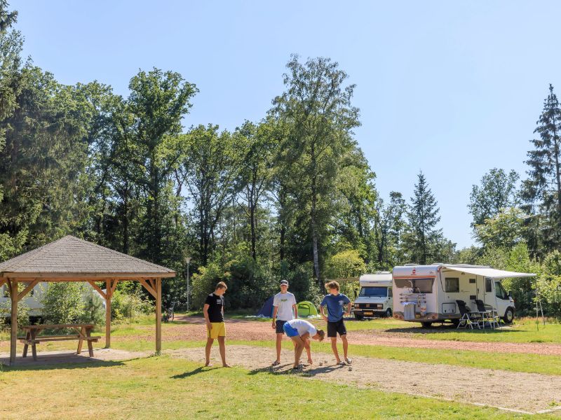 10 mooie camperplaatsen in Nederland