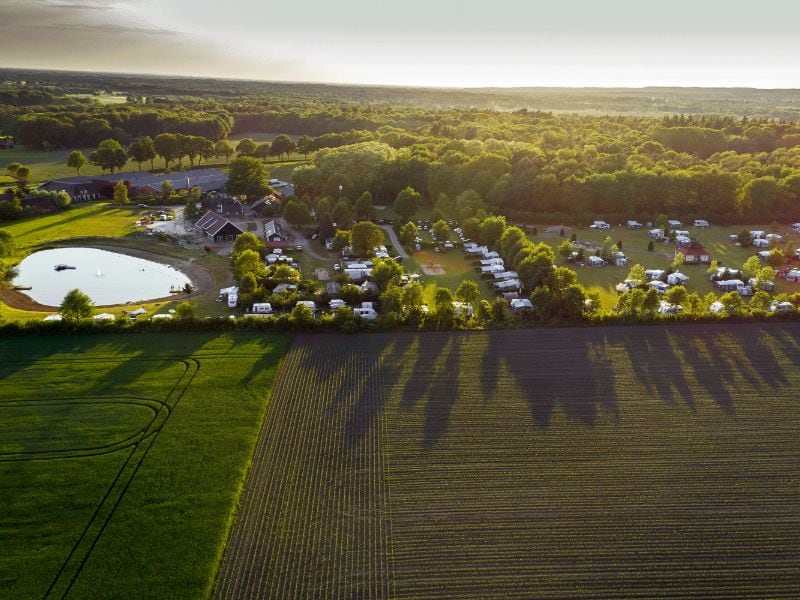 10 mooie camperplaatsen in Nederland